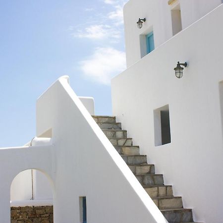 Eleftheria Hotel & Apartments Ornos  Bagian luar foto
