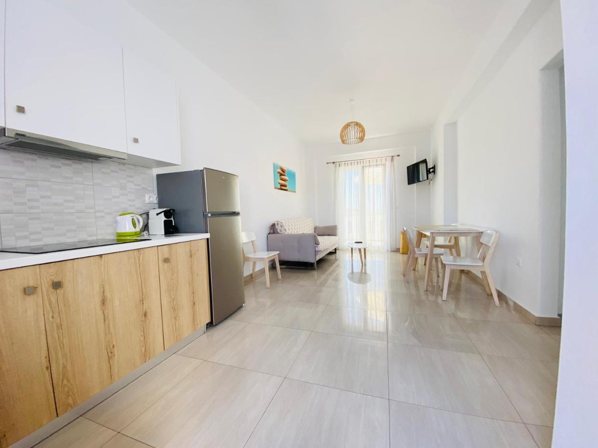 Eleftheria Hotel & Apartments Ornos  Bagian luar foto