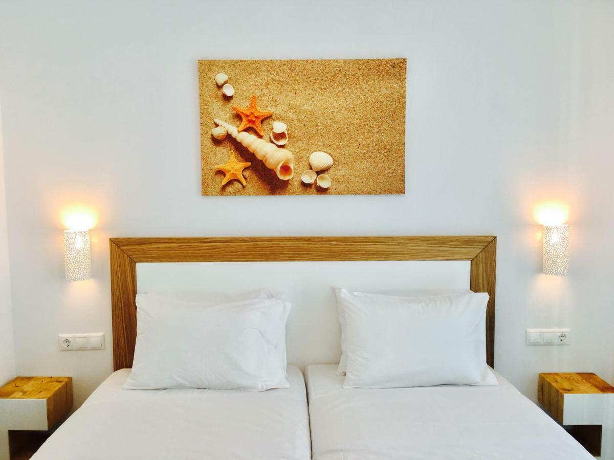 Eleftheria Hotel & Apartments Ornos  Bagian luar foto